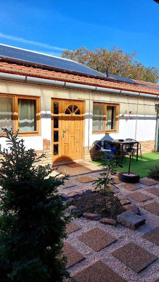 Mandula Apartman Szeged Ngoại thất bức ảnh